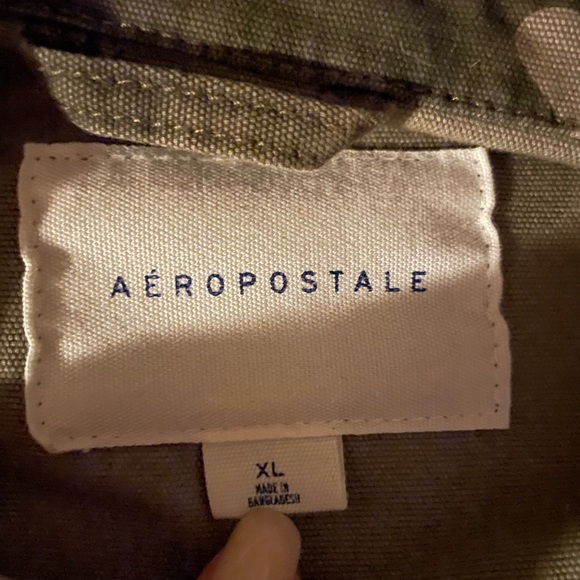 Like new camouflage jacket button up ❤️❤️ - Picture 5 of 6